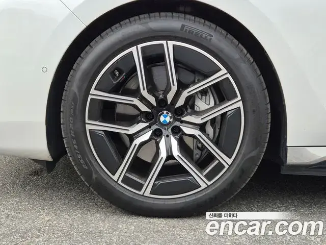 BMW i7 2024 — Şəkil 17/20