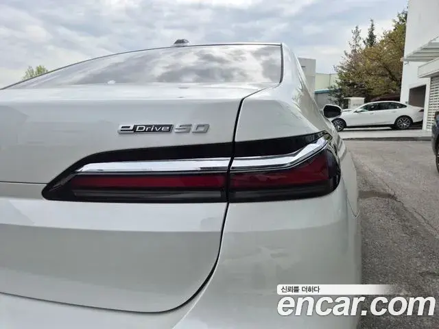 BMW i7 2024 — Şəkil 8/20