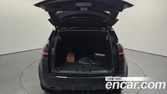 Land Rover Range Rover Evoque 2026 — Photo 19/20