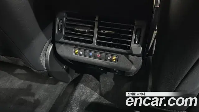 Land Rover Range Rover Evoque 2026 — Photo 14/20