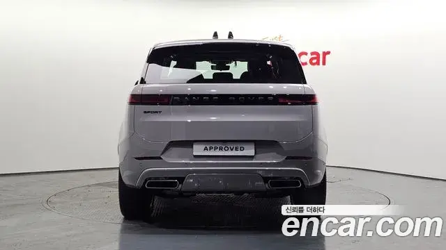 Land Rover Range Rover Sport 2026 — Photo 2/20