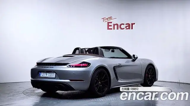 Porsche 718 Boxster 2021 — ფოტო 9/20
