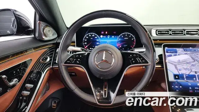 Mercedes-Benz S-Class 2023 — Photo 13/20
