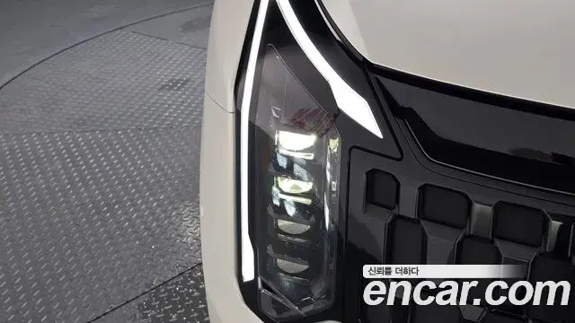 Kia Sportage 2025 — Şəkil 27/32