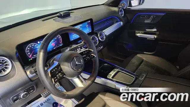 Mercedes-Benz GLB-Class 2025 — Фото 9/18