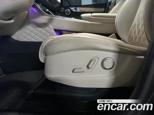 Genesis GV80 2022 — ფოტო 12/17
