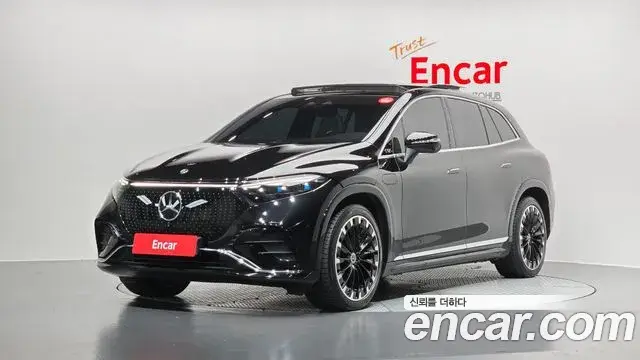 Mercedes-Benz EQS SUV 2023 — Şəkil 2/33