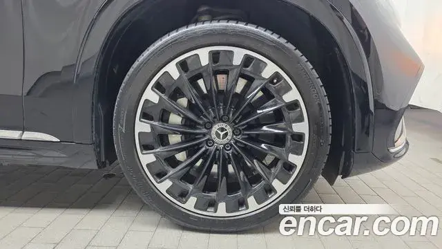 Mercedes-Benz EQS SUV 2023 — Şəkil 16/33