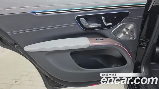 Mercedes-Benz EQS SUV 2023 — Şəkil 33/33