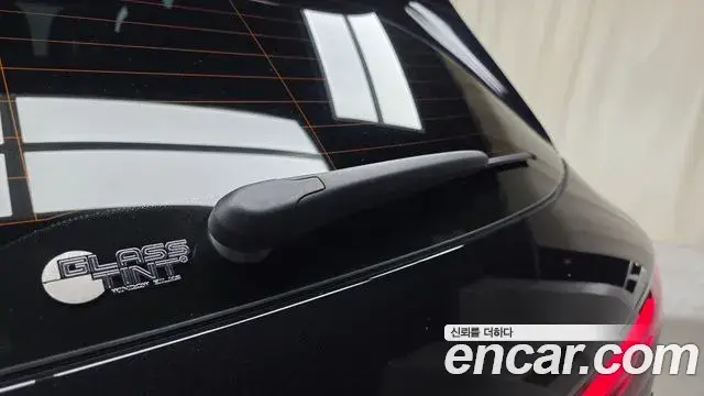 Mercedes-Benz EQS SUV 2023 — Şəkil 29/33