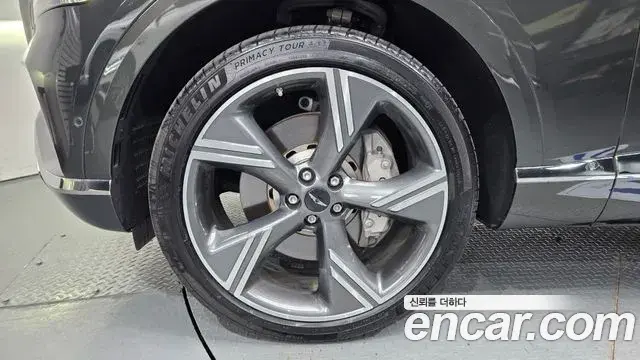Genesis GV80 2024 — ფოტო 17/39