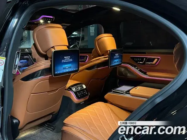 Mercedes-Benz S-Class 2021 — Photo 10/20