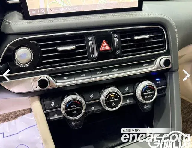 Genesis G70 2021 — ფოტო 19/20