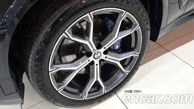 BMW X5 2025 — Photo 19/20