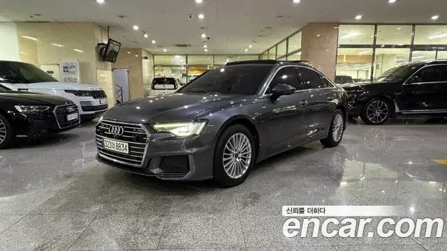 Audi A6 2021 — Фото 1/20