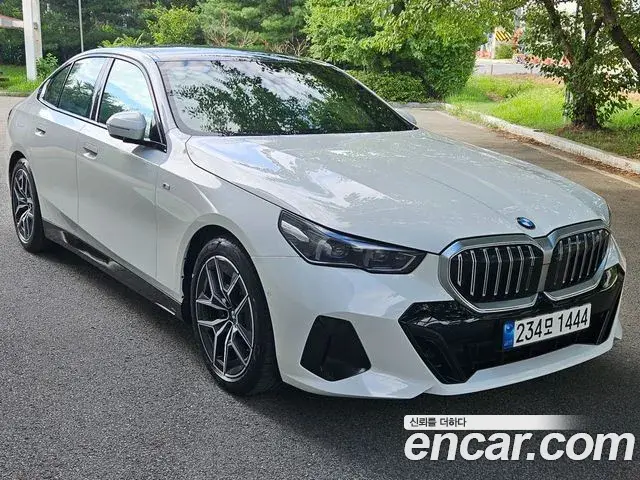 BMW 5 Series 2024 — Şəkil 7/20