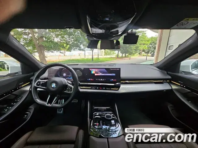 BMW 5 Series 2024 — Şəkil 14/20