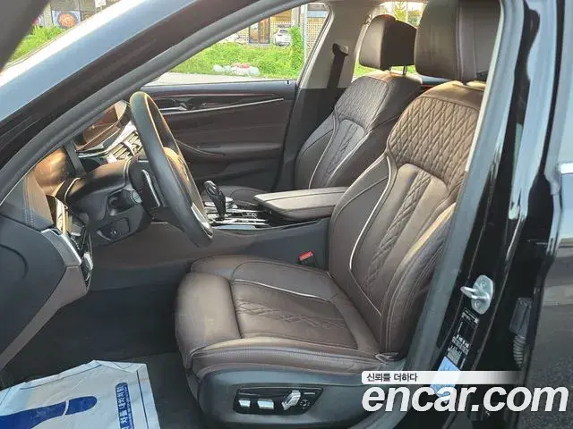 BMW 5 Series 2021 — Şəkil 7/20