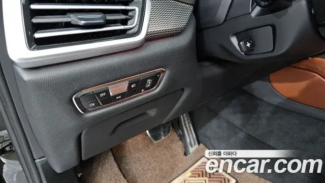 BMW X6 2022 — Photo 21/30
