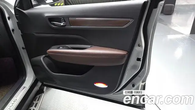 Renault Samsung QM6 2020 — ფოტო 13/34