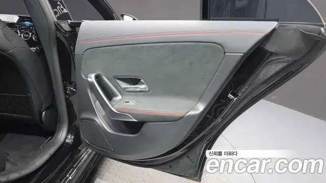 Mercedes-Benz CLA-Class 2020 — Photo 13/31