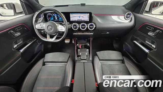 Mercedes-Benz GLA-Class 2021 — Фото 7/20