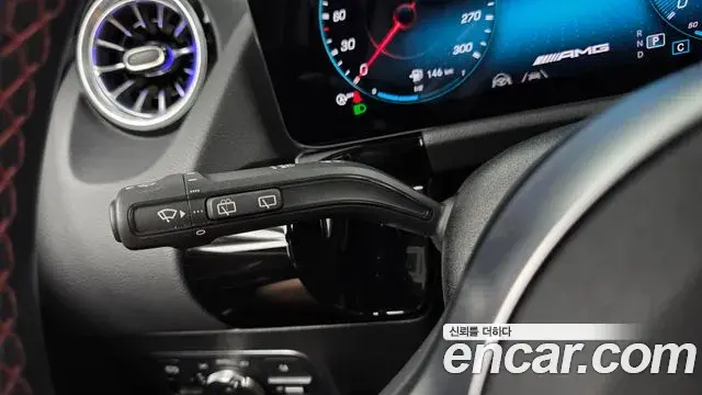 Mercedes-Benz GLA-Class 2021 — Photo 2/32