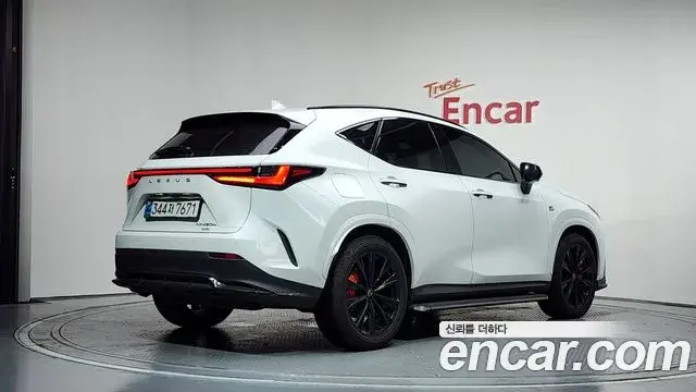 Lexus NX450h+ 2025 — Şəkil 6/34