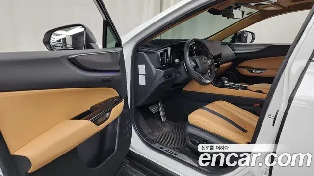 Lexus NX450h+ 2025 — Şəkil 16/34