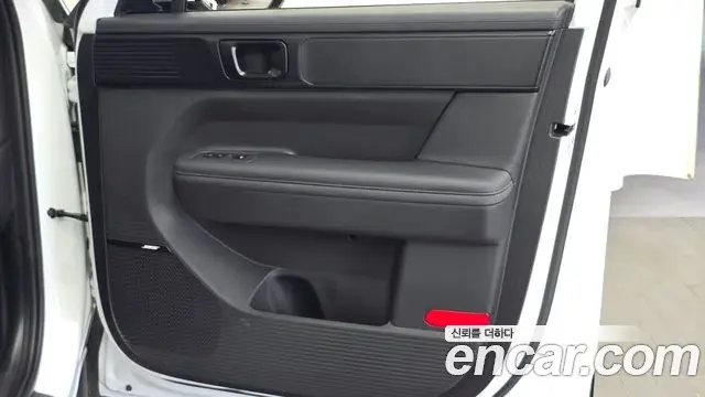 Hyundai Santa Fe 2024 — ფოტო 30/42