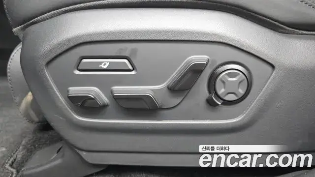 Hyundai Santa Fe 2024 — ფოტო 20/42