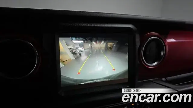 Jeep Wrangler 2023 — Photo 12/30