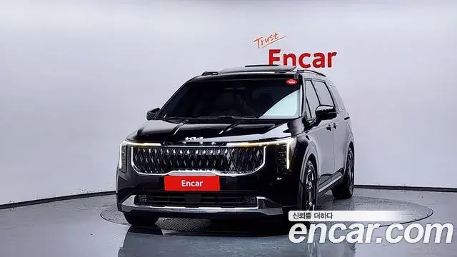 Kia Carnival 2024 — Фото 2/20