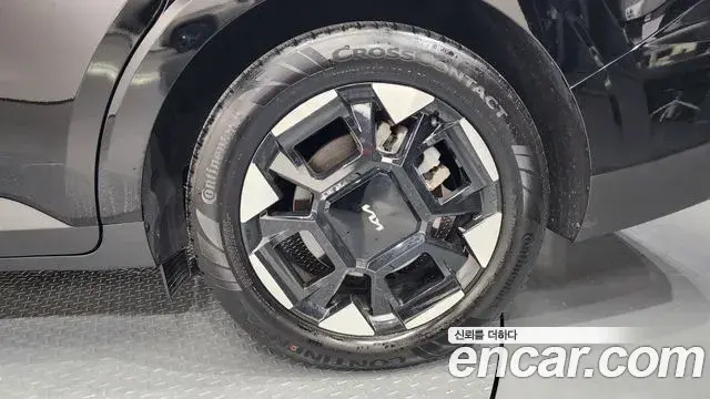 Kia Carnival 2024 — Şəkil 34/40