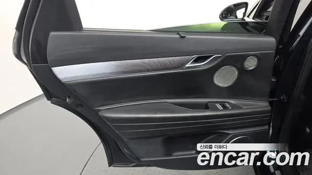 Genesis G80 2021 — Photo 33/38