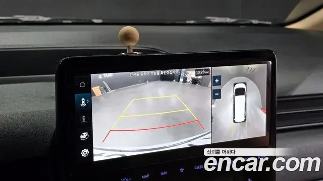 Hyundai Staria 2023 — Photo 3/20