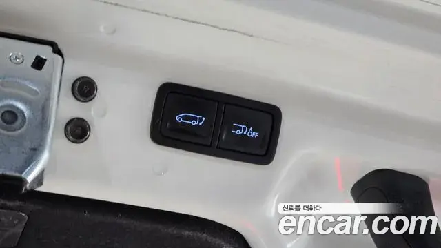 Hyundai Staria 2023 — Photo 10/20