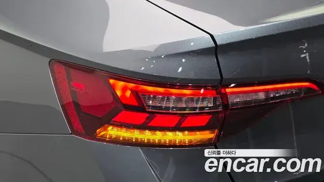 Volkswagen Jetta 2022 — Photo 13/32