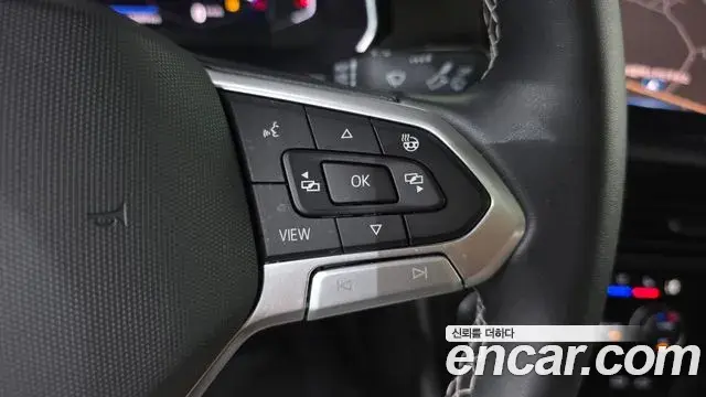 Volkswagen Jetta 2022 — Photo 7/32