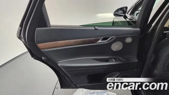 Genesis G80 2021 — ფოტო 9/40