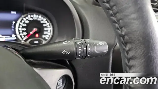Jeep Renegade 2021 — Photo 26/32
