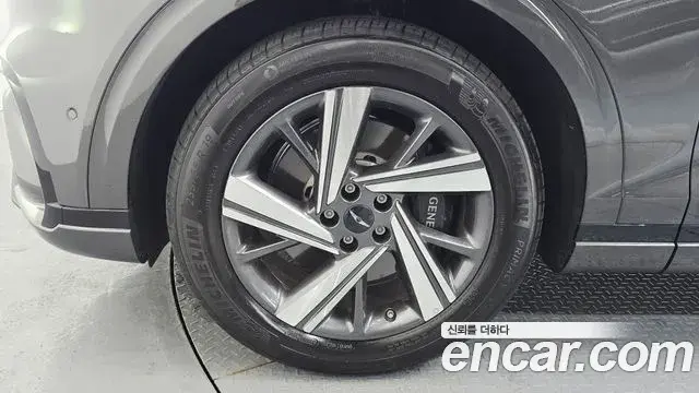 Genesis GV70 2024 — Photo 12/32