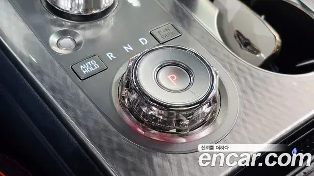 Genesis GV70 2024 — Photo 9/32