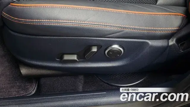 Genesis GV70 2024 — Photo 24/32