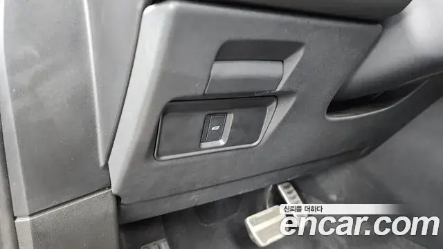 Land Rover Range Rover Evoque 2024 — Photo 15/20
