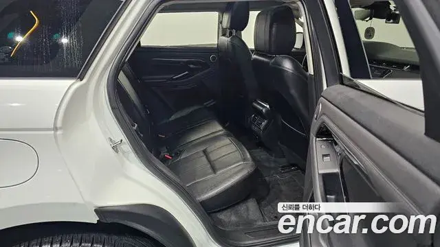 Land Rover Range Rover Evoque 2019 — Фото 11/20