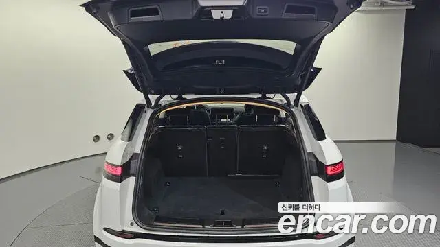 Land Rover Range Rover Evoque 2019 — Фото 17/20