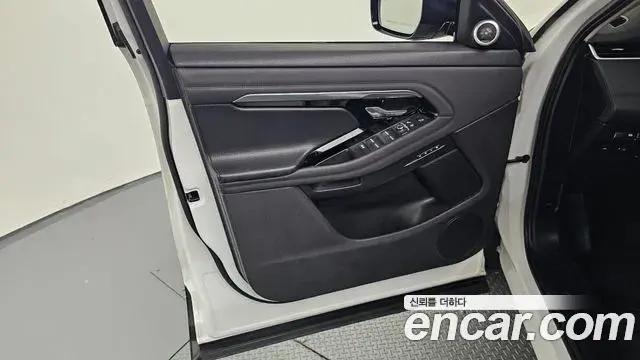Land Rover Range Rover Evoque 2019 — Şəkil 13/31