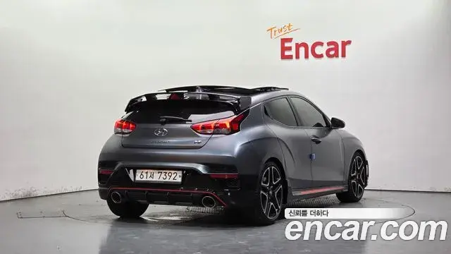 Hyundai Veloster 2019 — Фото 2/20