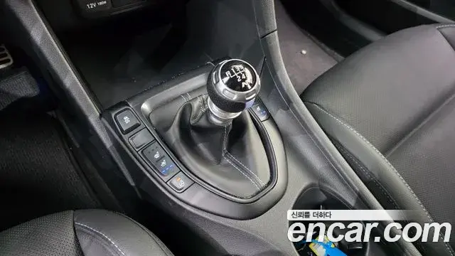 Hyundai Veloster 2019 — Фото 9/20
